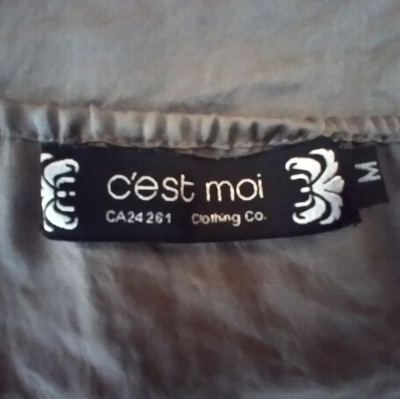 Layering Slip - Picture 2 of 3